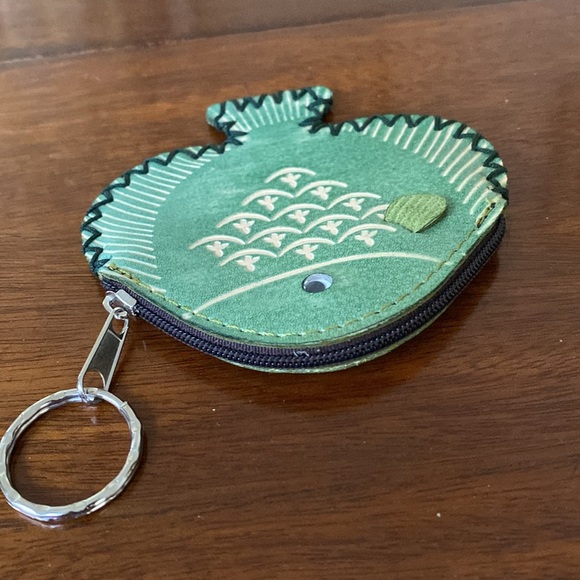 Italian Hand Tooled Leather Fish Shaped Coin Purse & Key Ring 4” by 4” New - Picture 4 of 12